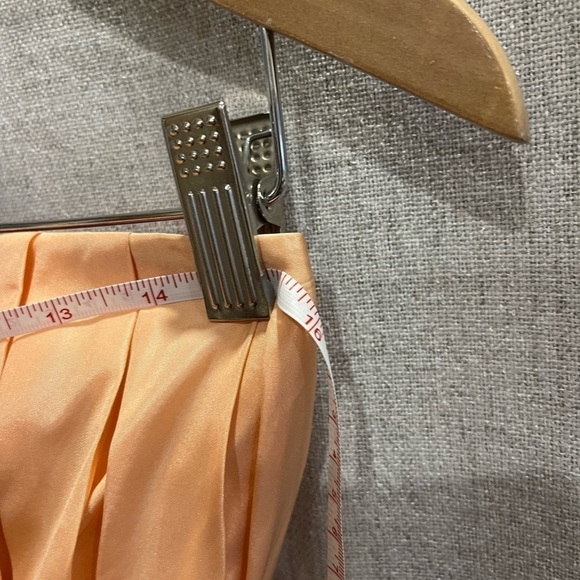 ALICE + OLIVIA silk peach short strapless dress with big bow. New w/tags. size 2 - Picture 10 of 16